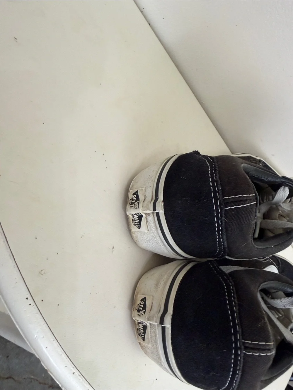 (2396) Vans Black and White Old Skool Sneakers, Size: 7.5